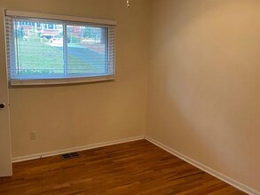 1068 Palafox Dr NE in Atlanta, GA - Building Photo - Building Photo