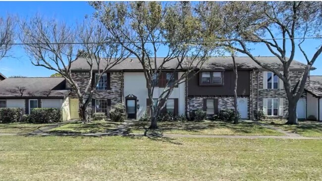 property at 1517 TX-146