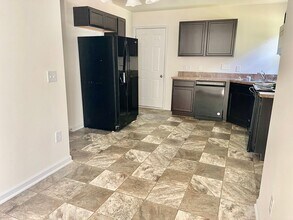 948 Brentwood Pk Ln in Rural Hall, NC - Building Photo - Building Photo