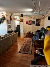 19 Netherlands Rd in Brookline, MA - Building Photo - Building Photo