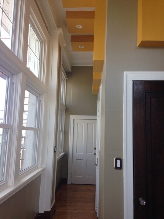 1182 Locust St in Dubuque, IA - Building Photo