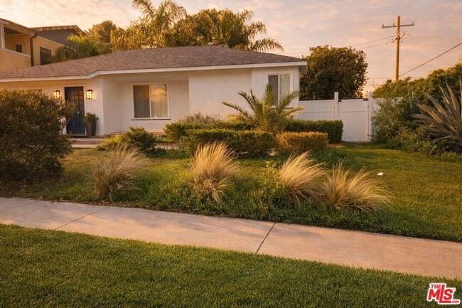 property at 10257 Wescott Ave