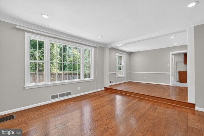 5109 Blue Ridge Ave in Annandale, VA - Building Photo - Building Photo