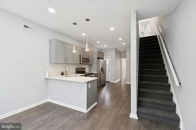 2202 N Bouvier St in Philadelphia, PA - Building Photo - Building Photo