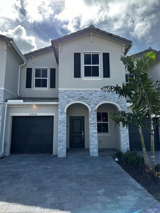 2654 SE 10th St in Homestead, FL - Building Photo