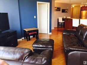 9707 106 St in Edmonton, AB - Building Photo - Building Photo