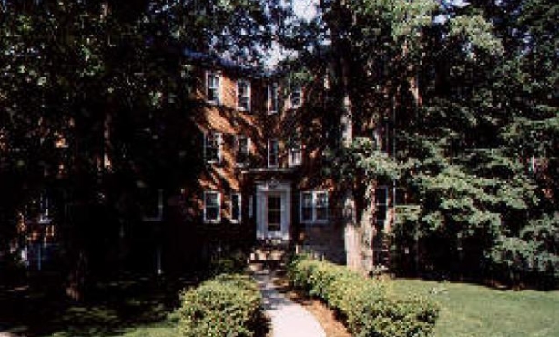 Locust Lane Apartments in State College, PA - Building Photo