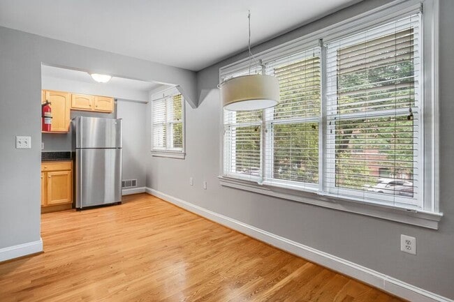 property at 752 9th St SE