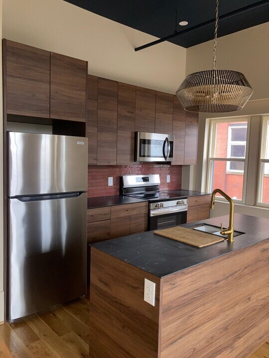 222 South Ave in Rochester, NY - Building Photo