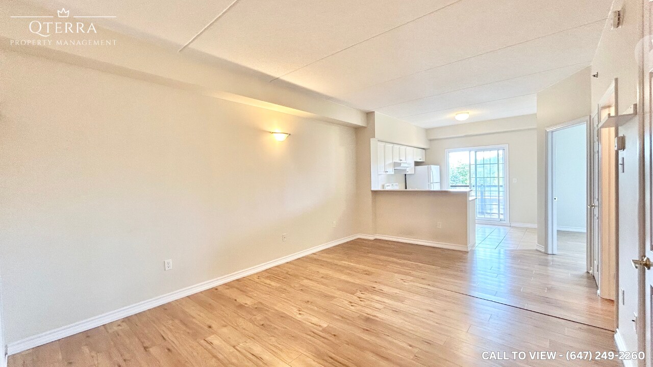 308 Watson Pky N in Guelph, ON - Building Photo