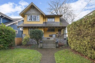 2029 Collingwood St, Unit SI ID1051859P in Vancouver, BC - Building Photo - Building Photo