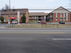 2414 Memorial Blvd Apartments