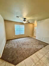 131 Bison Ct Way in Mustang, OK - Building Photo - Building Photo