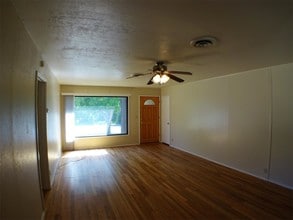 74 Terrace Dr in Chico, CA - Building Photo - Building Photo