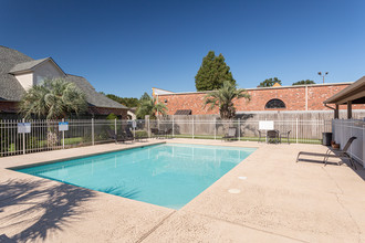 Bluebonnet Ridge Apartments in Baton Rouge, LA - Building Photo - Building Photo