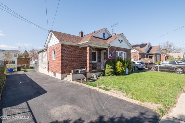 166 Morningside Ave in Union Beach, NJ - Building Photo - Building Photo