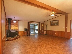 20501 Shore Breeze Ln in Chandler, TX - Building Photo - Building Photo