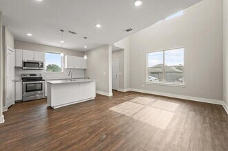 3600 Aaron Pl in Lantana, TX - Building Photo - Building Photo