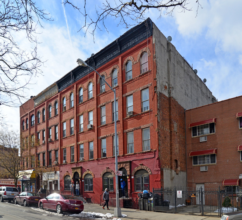 148-150 Patchen Ave in Brooklyn, NY - Building Photo