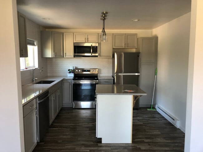 1103 Spring St in Helena, MT - Building Photo - Building Photo