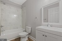 801 N Rose St photo'