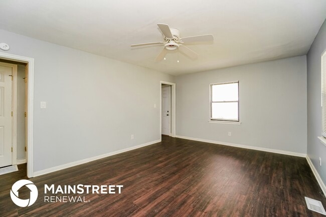 3307 Eisenhower Rd in Columbus, OH - Building Photo - Building Photo