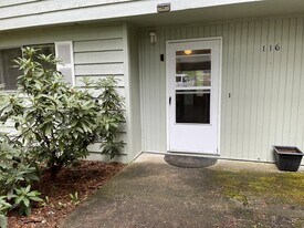 116 N 3rd Ave SW in Tumwater, WA - Building Photo