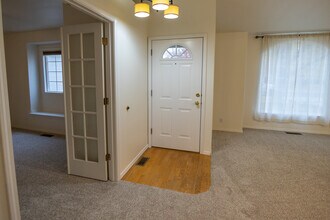 164 S Silverwood Way in Eagle, ID - Building Photo - Building Photo