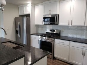 825-827 S Johnson Rd in Spokane Valley, WA - Building Photo - Building Photo