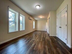 14 Dwight St in Bristol, CT - Building Photo - Building Photo