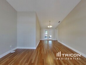 8201 Golden Bear Loop in Port Richey, FL - Building Photo - Building Photo