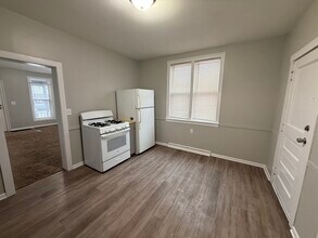 217 Ghilda Pl NE, Unit 217 Ghilda in Grand Rapids, MI - Foto de edificio - Building Photo