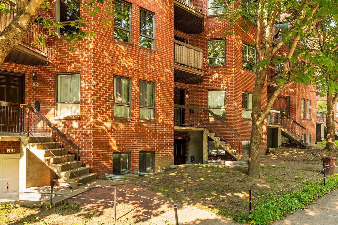 2332-2358 De Lorimier in Montréal, QC - Building Photo