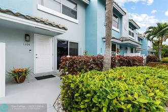 1094 Jeffery St in Boca Raton, FL - Building Photo - Building Photo