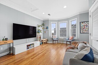 165 Thorne St in Jersey City, NJ - Building Photo - Building Photo