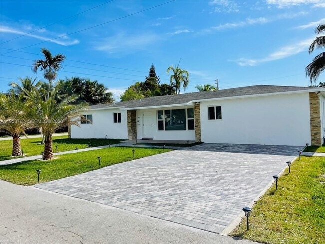 2802 Jackson St in Hollywood, FL - Building Photo - Building Photo