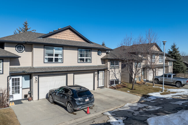 103 Fairways Dr NW in Airdrie, AB - Building Photo - Primary Photo