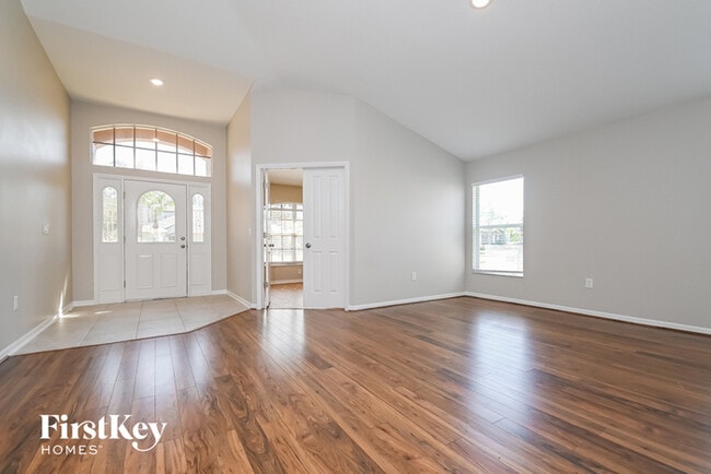 30517 Treyburn Loop in Wesley Chapel, FL - Building Photo - Building Photo
