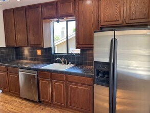 3242 Monika Ln in Hayward, CA - Building Photo - Building Photo