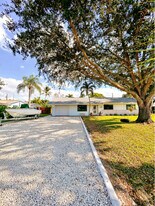 4791 Palmetto Terrace in Estero, FL - Building Photo