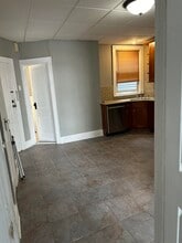 81 Newman Ave in Bayonne, NJ - Building Photo - Building Photo