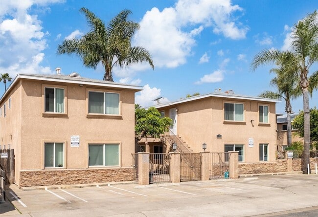 property at 4654 33rd St