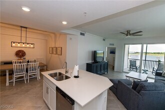 15375 Grn Acrs Ave, Unit 2228 in Punta Gorda, FL - Foto de edificio - Building Photo