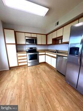 3310 N Leisure World Blvd in Silver Spring, MD - Building Photo - Building Photo