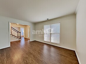 204 Hunters Ter in Dallas, GA - Building Photo - Building Photo