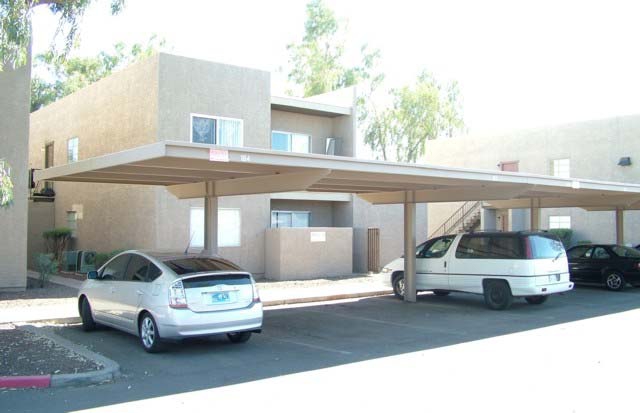 2807 E Paradise Ln in Phoenix, AZ - Building Photo