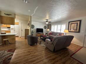 5913 E Boston St in Mesa, AZ - Building Photo - Building Photo