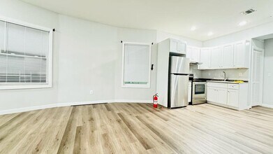 349 Hamilton Ave in Paterson, NJ - Building Photo - Building Photo