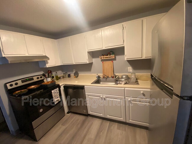 property at 20 Wolf Rd