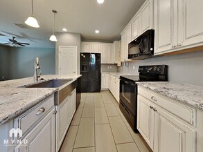 1435 N Balboa in Mesa, AZ - Foto de edificio - Building Photo